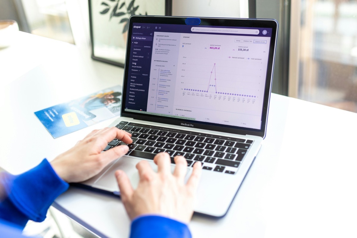 Top 5 AI Bot Management Solutions for E-Commerce Platforms